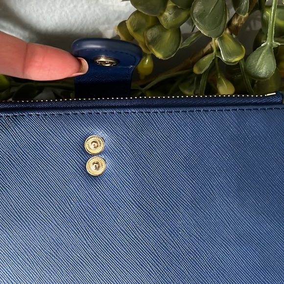 Wallet - Picture 4 of 10